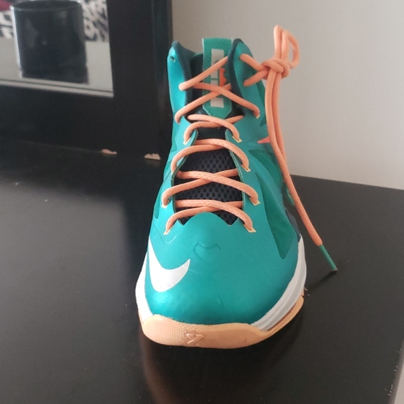 Lebron's Teal/Orange - Picture 2 of 4